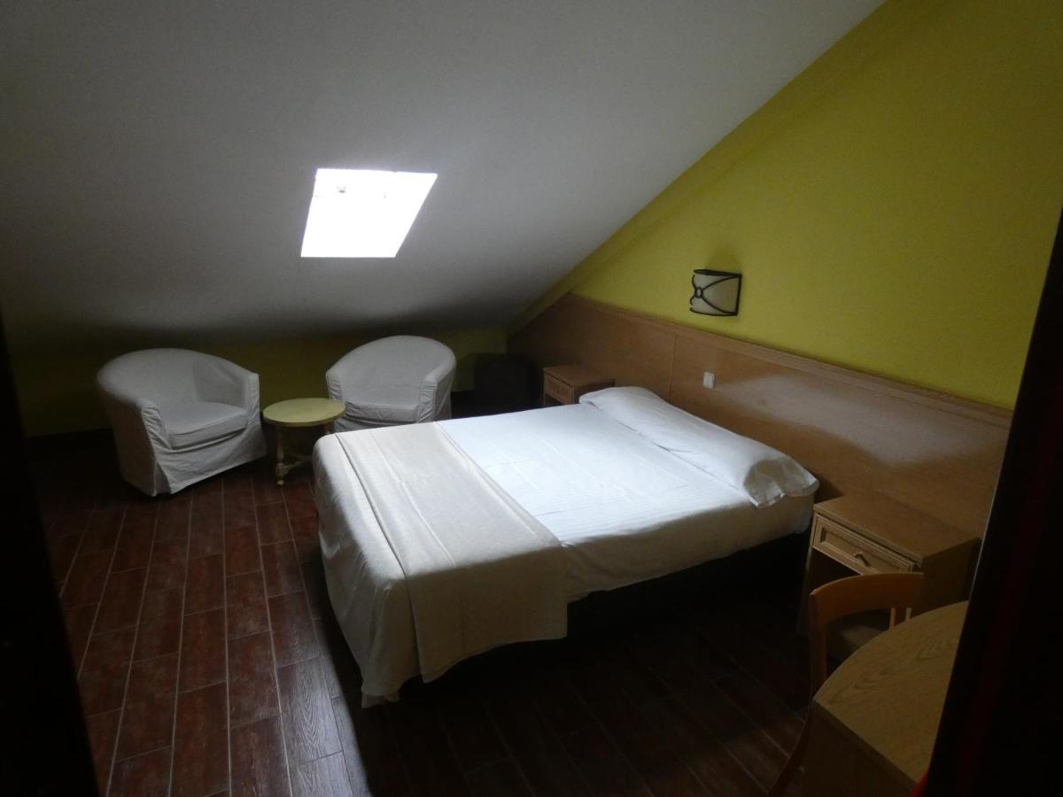 Hotel Vivar Griñón Eksteriør bilde
