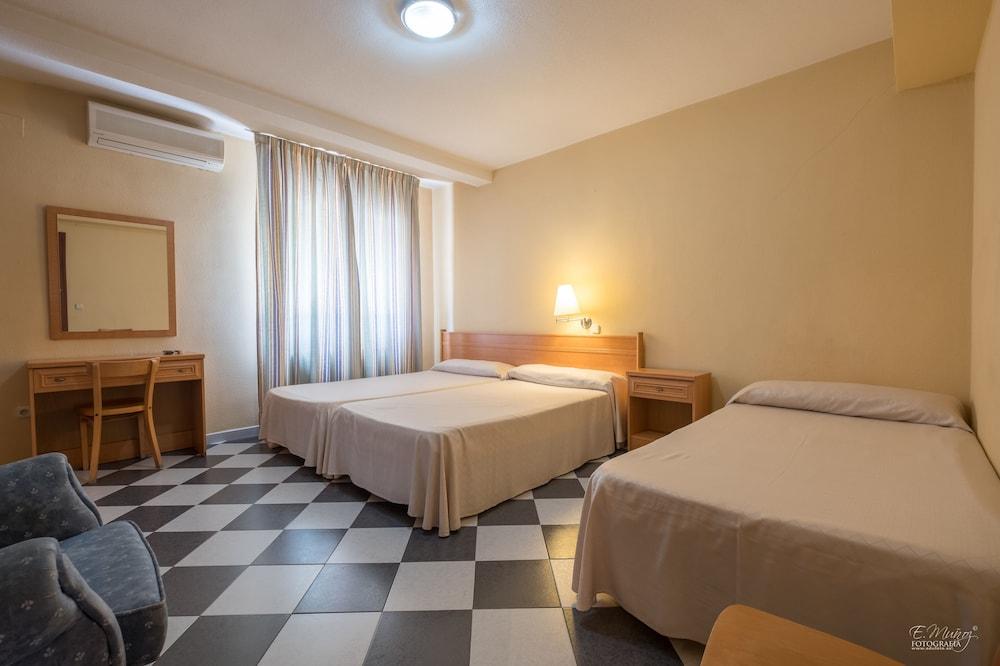 Hotel Vivar Griñón Eksteriør bilde