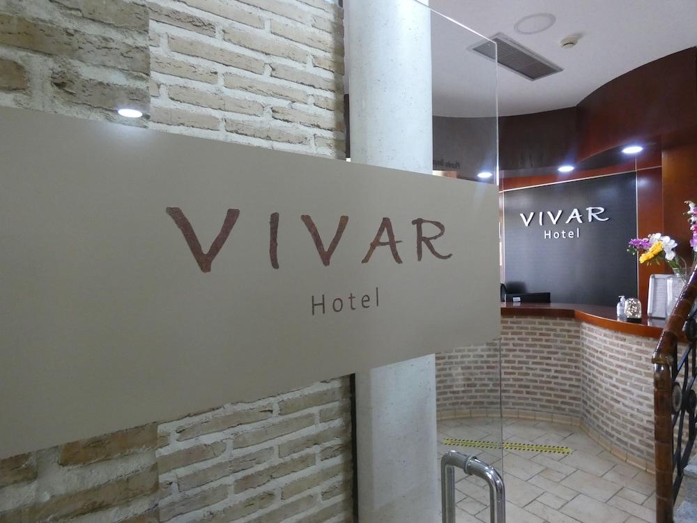 Hotel Vivar Griñón Eksteriør bilde